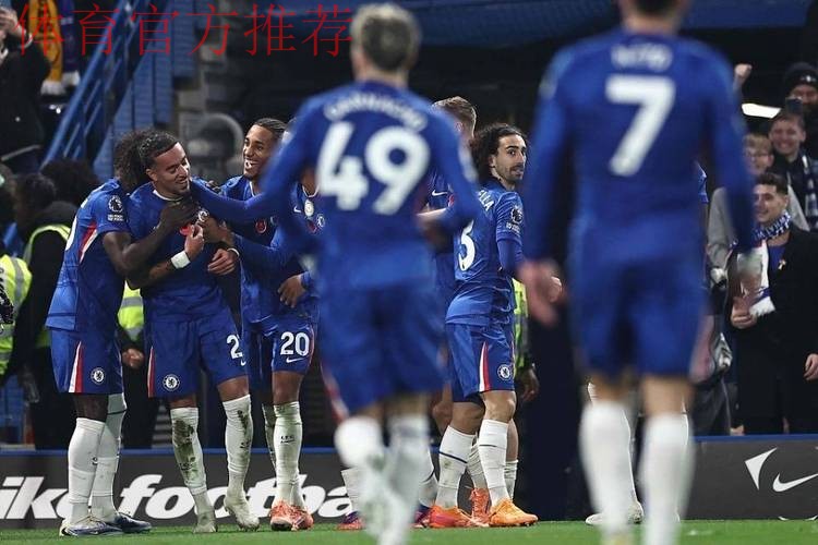 英超一夜变天！枪手翻车仍6分领跑 蓝军升第2 黑马进前4+曼联第8